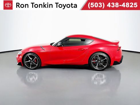 Used 2021 Toyota Supra Premium w/ Driver Assist Package image 4
