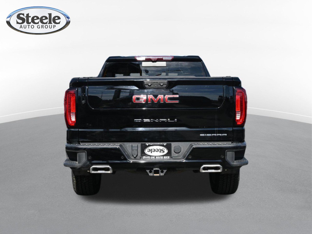 Used 2023 GMC Sierra 1500 Denali w/ Technology Package AWD/4WD image 6
