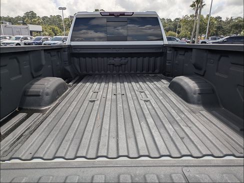 Used 2025 Chevrolet Silverado 3500 High Country w/ Technology Package AWD/4WD image 17