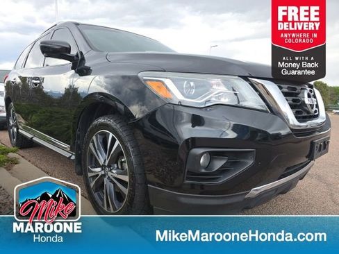 Used 2020 Nissan Pathfinder Platinum FWD image 1
