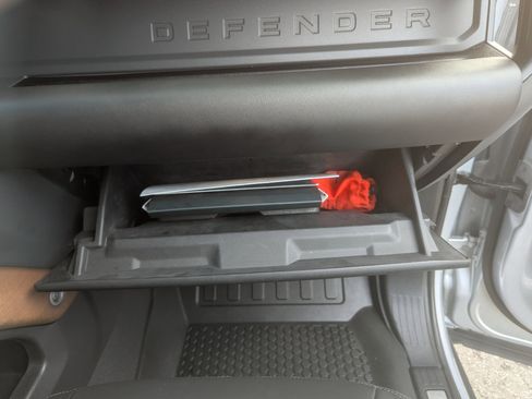 Used 2020 Land Rover Defender 110 X image 35