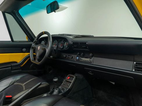 Used 1995 Porsche 911 Carrera image 13