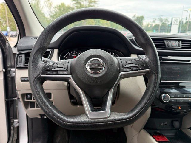 Used 2019 Nissan Rogue Sport SV AWD/4WD image 15