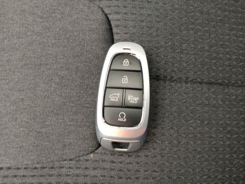 Used 2023 Hyundai Santa Fe SEL FWD image 32