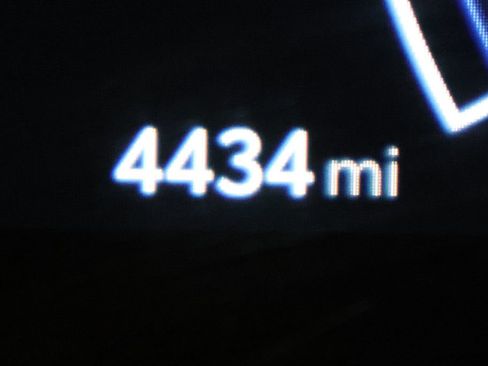 Used 2025 Toyota Camry SE w/ Multimedia Upgrade Package image 25