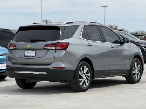 Used 2024 Chevrolet Equinox Premier image 4