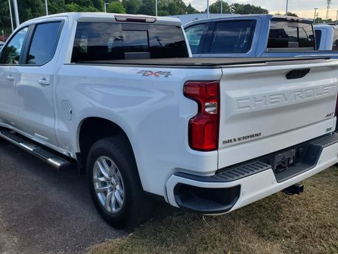 Used 2022 Chevrolet Silverado 1500 RST w/ Convenience Package II AWD/4WD image 8