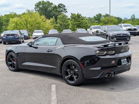 Used 2022 Chevrolet Camaro LT w/ RS Package RWD image 8
