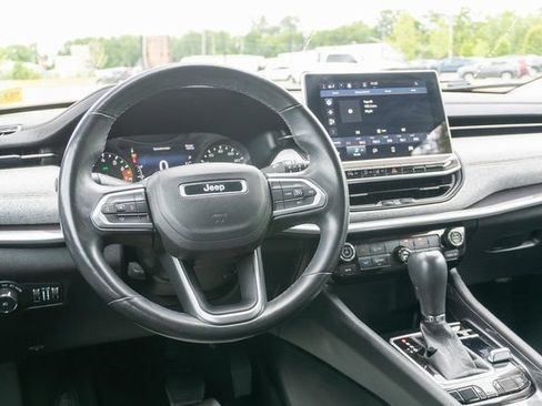 Used 2022 Jeep Compass Latitude AWD/4WD image 14
