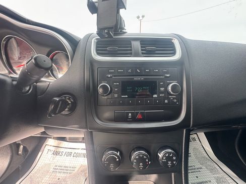 Used 2011 Dodge Avenger Mainstreet image 15