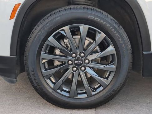 Certified 2023 Chevrolet Traverse RS FWD image 33