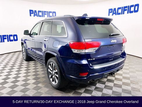 Used 2018 Jeep Grand Cherokee Overland AWD/4WD image 6