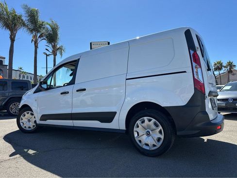 Used 2017 Ford Transit Connect XL image 3