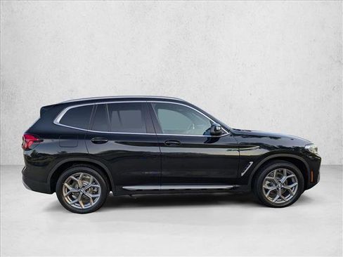 Used 2024 BMW X3 xDrive30i image 4