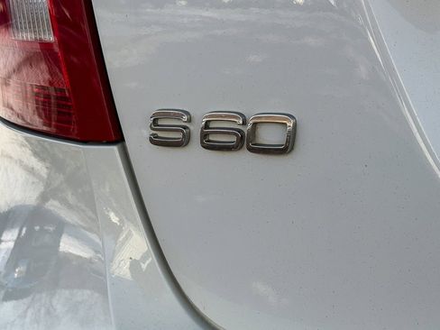 Used 2011 Volvo S60 T6 image 12