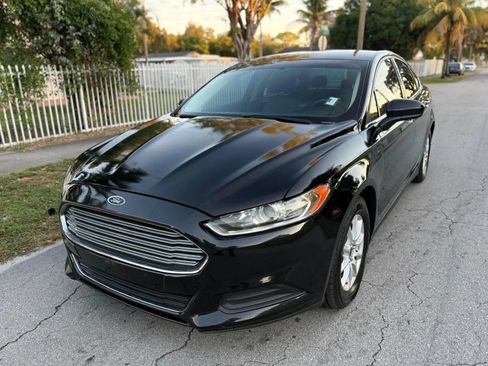 Used 2015 Ford Fusion S image 4