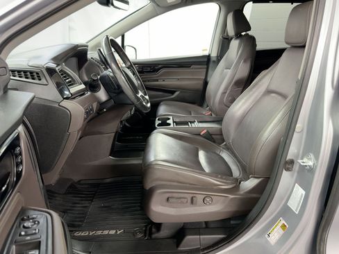 Used 2022 Honda Odyssey Touring image 5