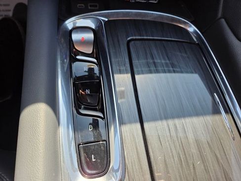 Used 2023 Buick Enclave Premium w/ Experience Buick Package image 34