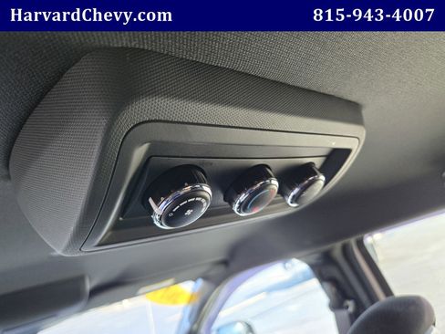 Used 2017 Dodge Grand Caravan SE image 28