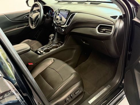 Used 2023 Chevrolet Equinox Premier FWD image 18
