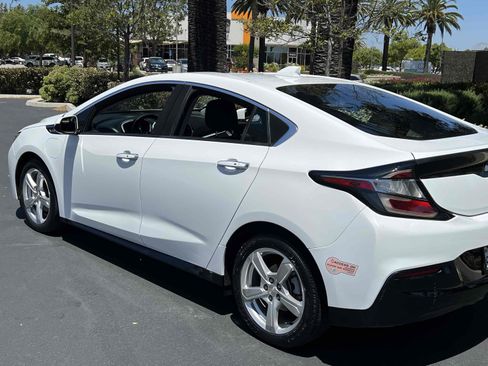 Used 2019 Chevrolet Volt LT FWD image 31
