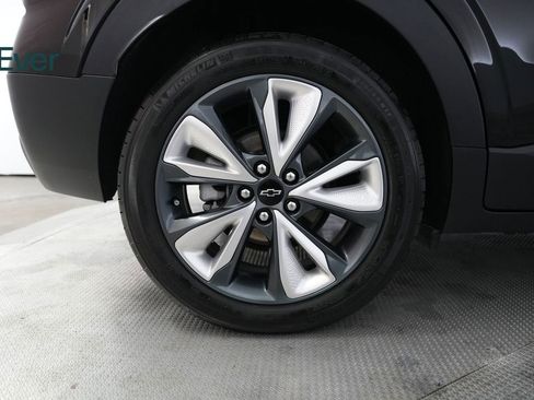 Used 2023 Chevrolet Bolt EUV LT w/ Convenience Package FWD image 22