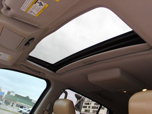 Used 2012 Nissan Armada Platinum image 21