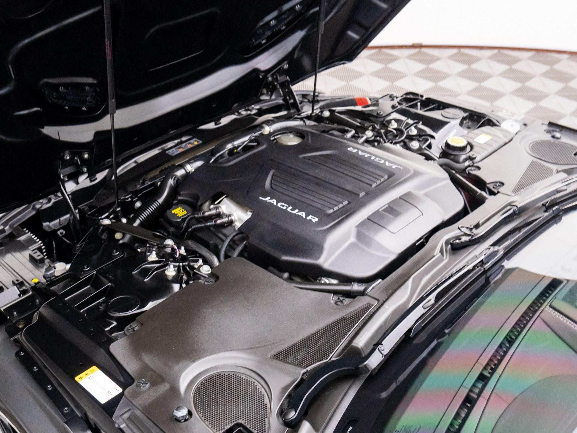 Used 2023 Jaguar F-TYPE R AWD/4WD image 29