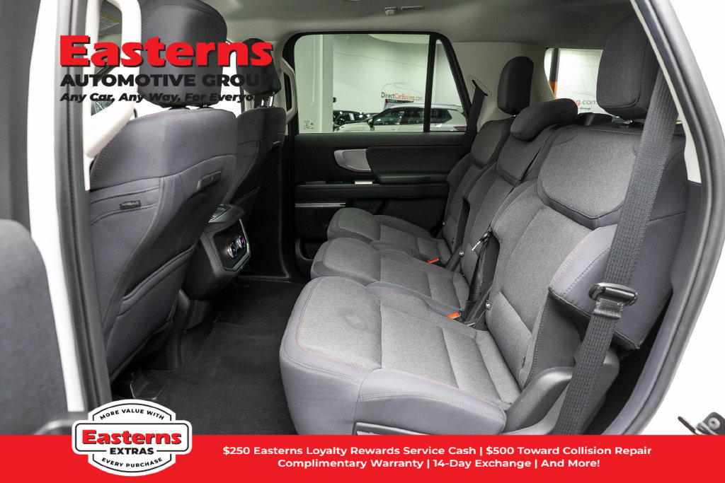 Used 2025 Ford Expedition Active AWD/4WD image 23