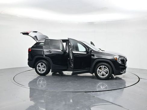 Used 2022 GMC Terrain SLE image 48