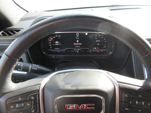 Certified 2022 GMC Yukon XL SLT w/ SLT Premium Package AWD/4WD image 33