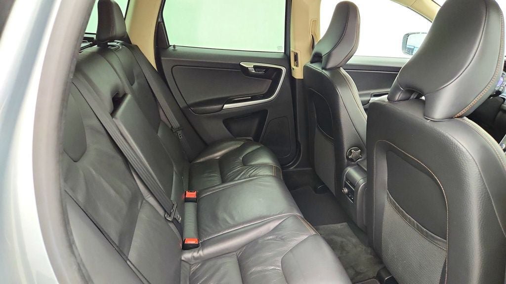 Used 2013 Volvo XC60 T6 AWD/4WD image 24