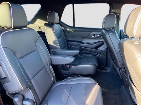 Used 2023 Chevrolet Traverse Premier w/ Redline Edition image 30
