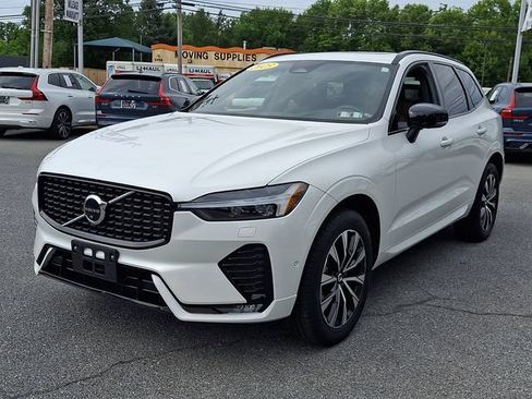 Certified 2023 Volvo XC60 B5 Plus w/ Climate Package AWD/4WD image 3