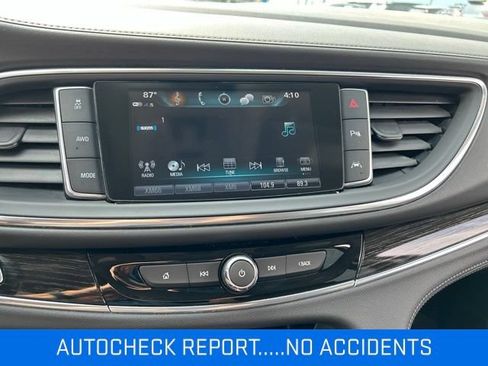 Used 2019 Buick Enclave Avenir w/ Avenir Technology Package AWD/4WD image 3