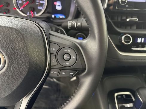 Used 2021 Toyota Corolla SE w/ SE Premium Package image 13