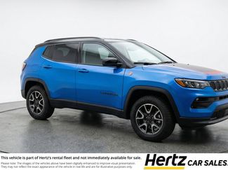 Used 2025 Jeep Compass Trailhawk video 1