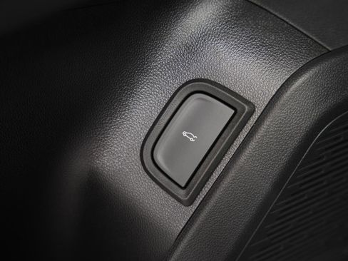 New 2026 GMC Terrain Denali image 23