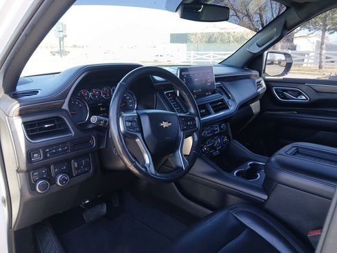 Used 2021 Chevrolet Tahoe LT w/ LT Signature Package image 21