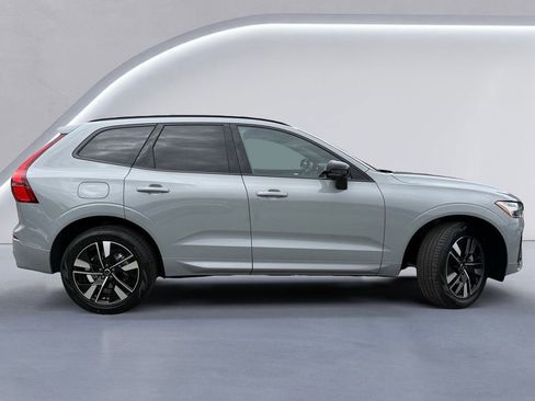 New 2026 Volvo XC60 B5 Core w/ Climate Package image 3