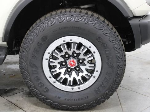 New 2026 Ford Bronco Outer Banks AWD/4WD image 13