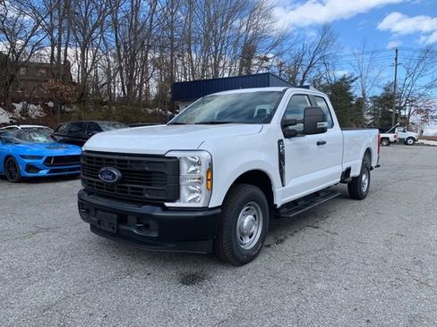 New 2026 Ford F250 XL RWD image 4
