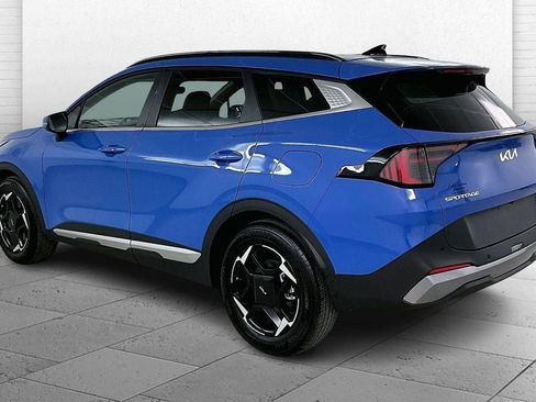 Used 2026 Kia Sportage EX w/ EX Panorama Roof Package image 4