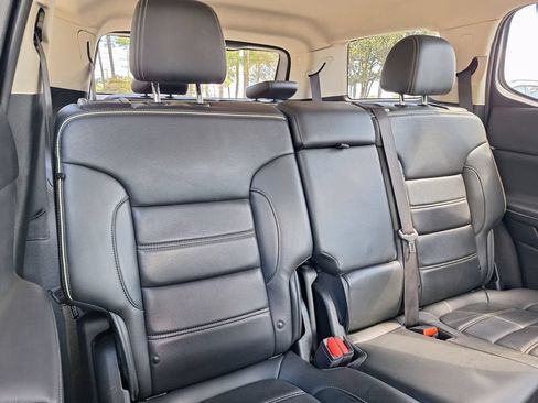 Used 2023 GMC Acadia Denali FWD image 30