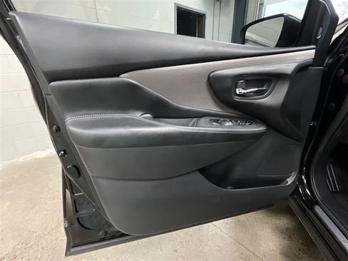 Used 2023 Nissan Murano S w/ Cargo Package AWD/4WD image 10