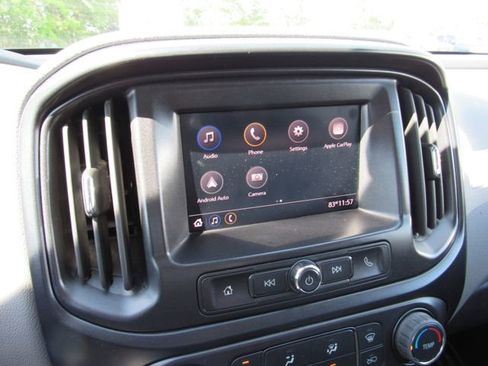 Used 2022 Chevrolet Colorado W/T w/ WT Convenience Package AWD/4WD image 18