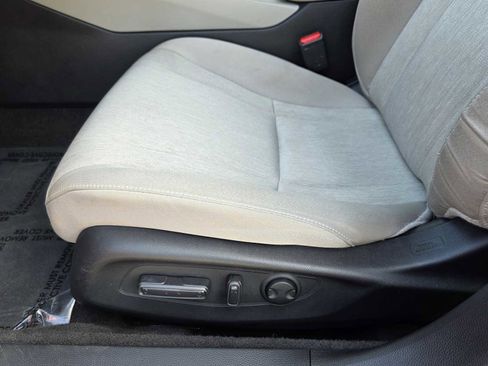 Used 2023 Honda Accord EX image 13