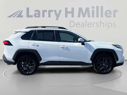 Used 2024 Toyota RAV4 Adventure AWD/4WD image 6