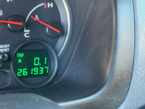 Used 2005 Honda Pilot EX-L image 12