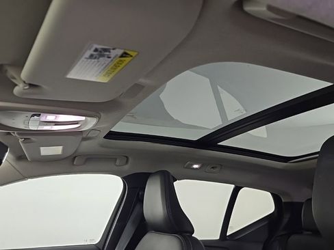 Certified 2024 Volvo XC40 B5 Core image 15